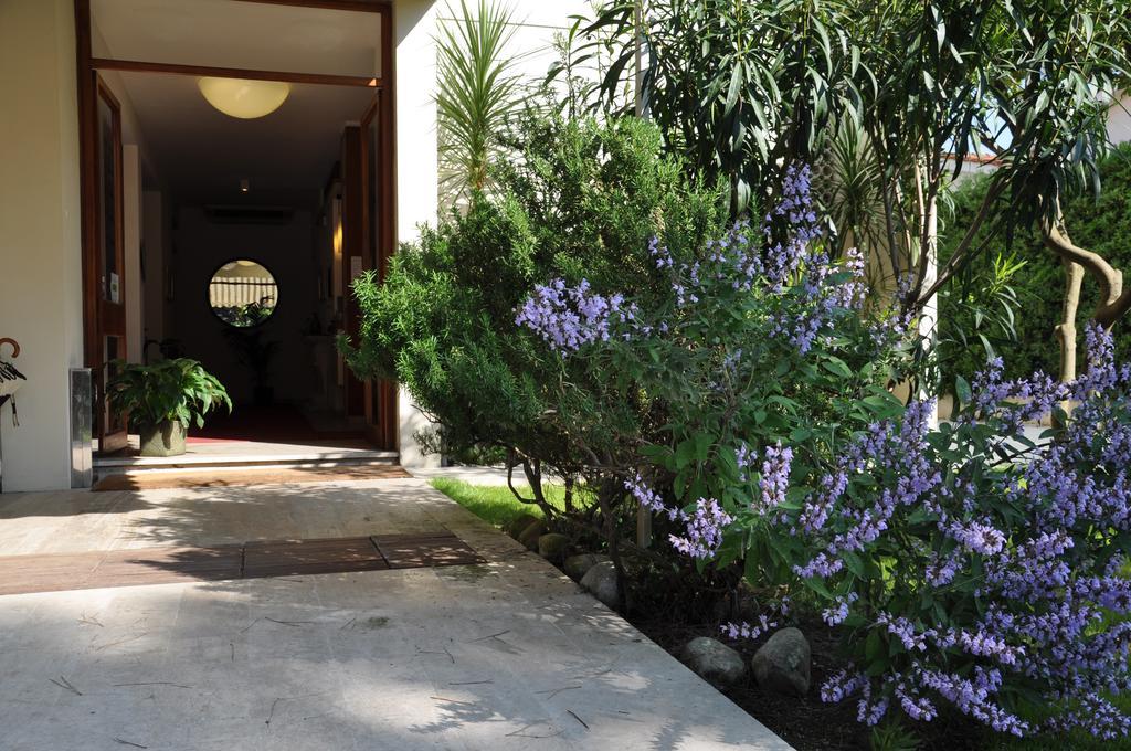 Hotel Etruria Forte dei Marmi Bagian luar foto